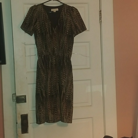 Michael Kors dress and necklace - Picture 3 of 8